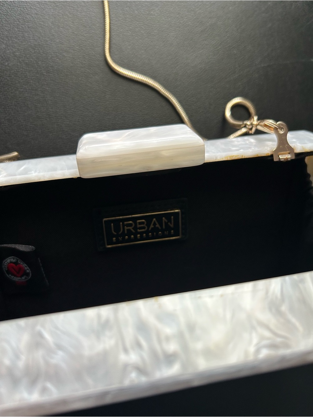 Urban Expressions Acrylic Pearl Clutch - Picture 3 of 3